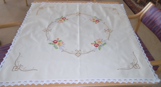M786M Lovely embroidered tea tablecloth
